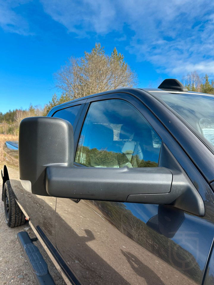 Dodge RAM 3500 CREWCAB - 6.4L HEMI V8 -