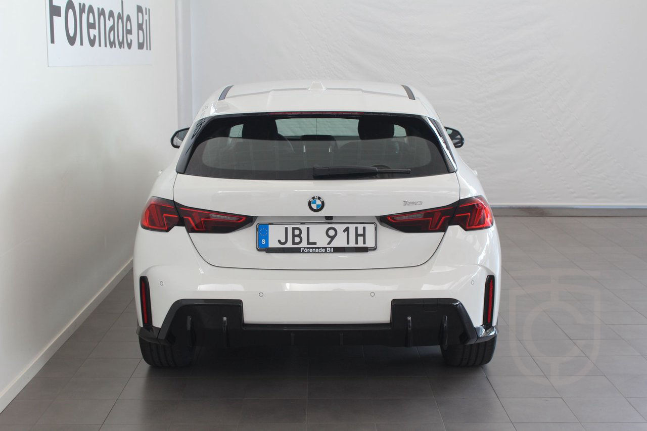 BMW 120 i M Sport Design Automat