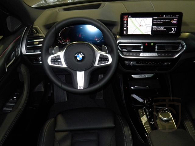 BMW X4 xDrive 30i Sportpaket HUD AHK-klappbar AHK El