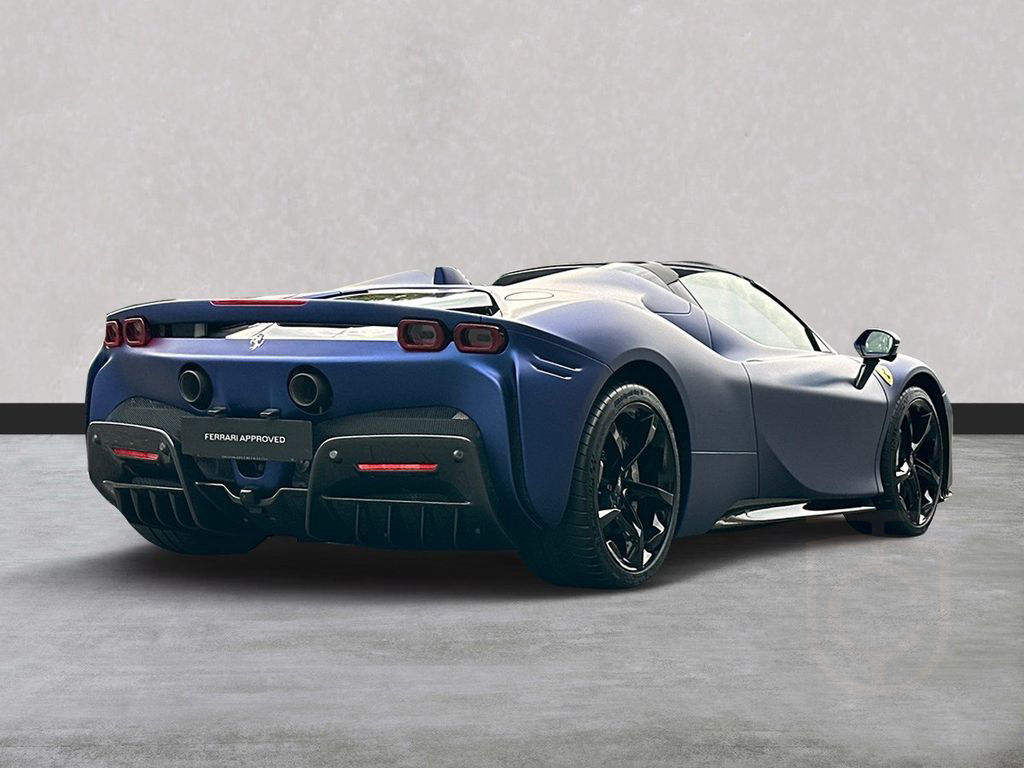 Ferrari SF90 Spider 130.000€ an optionals