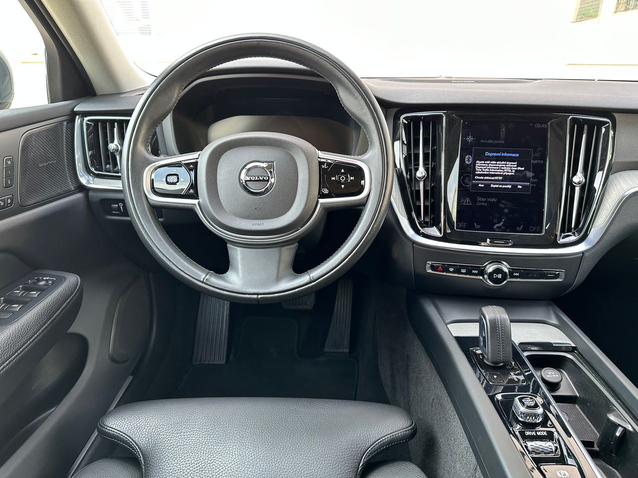 Volvo V60 CC B4 AWD Momentum