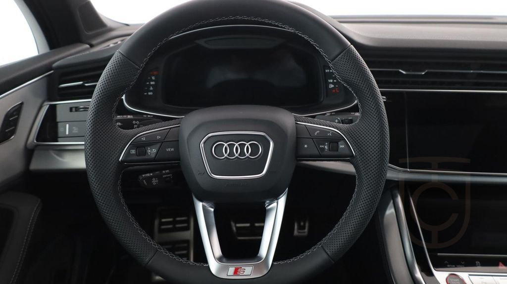 Audi SQ7 TFSI quattro