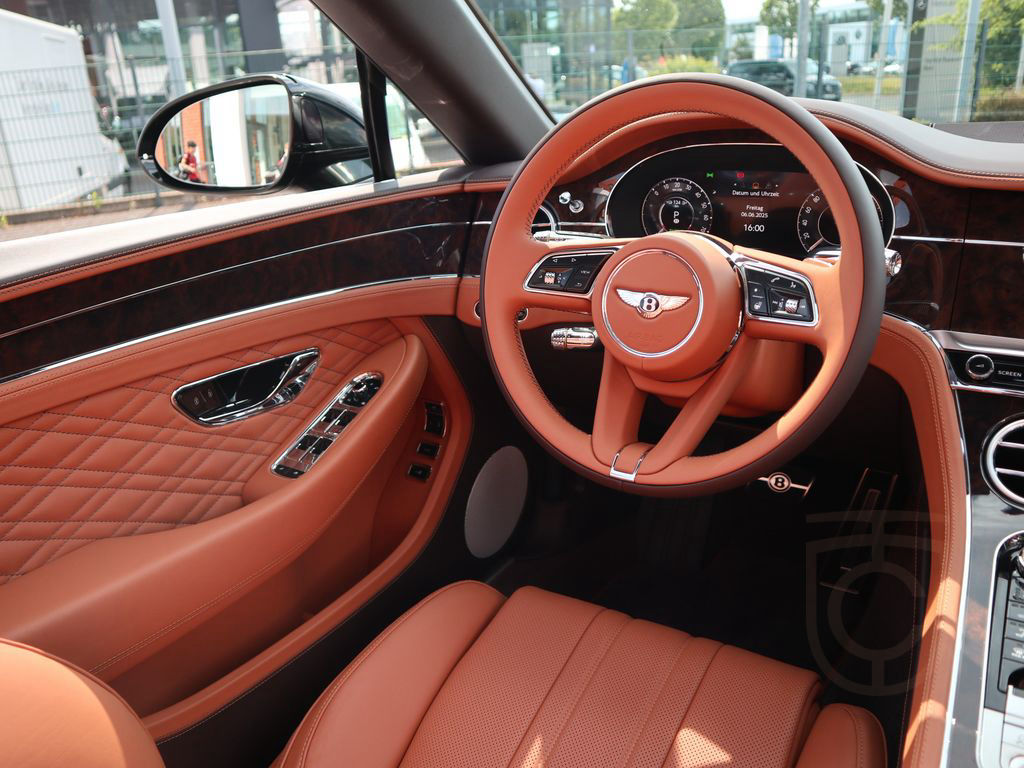 Bentley Continental GTC Black Edition *Rotating*Mulliner