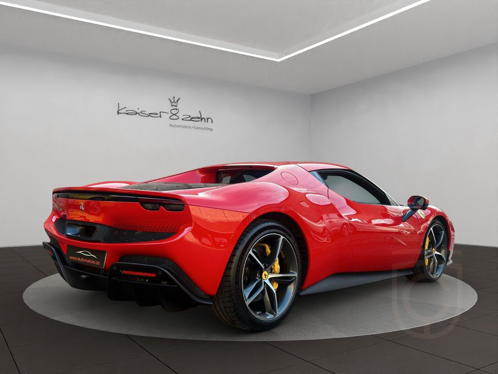 Ferrari 296 GTB *Lift* *Racing Sitze*