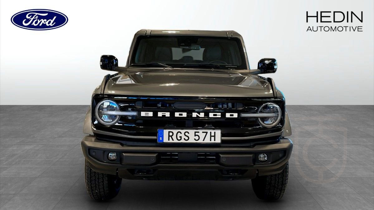 Ford Bronco Outer Banks 2.7L Bi-Turbo EcoBoost V6