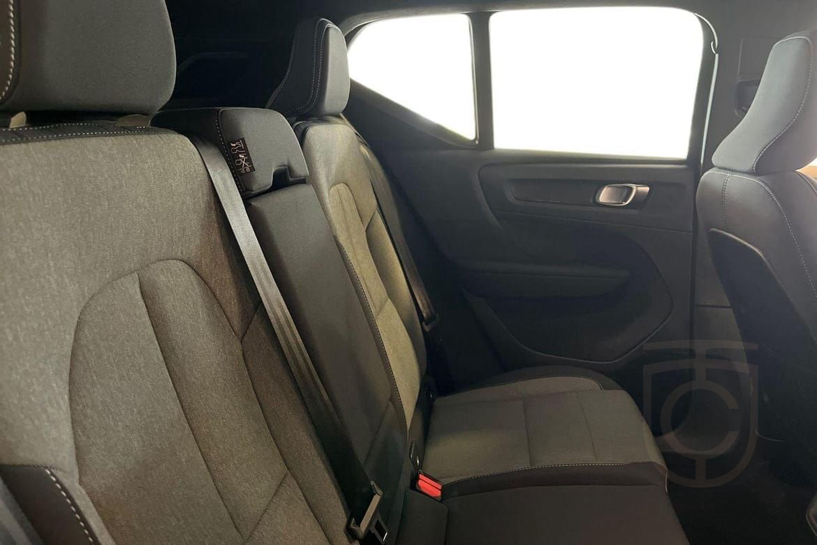Volvo XC40 B4 FWD Bensin Plus Dark