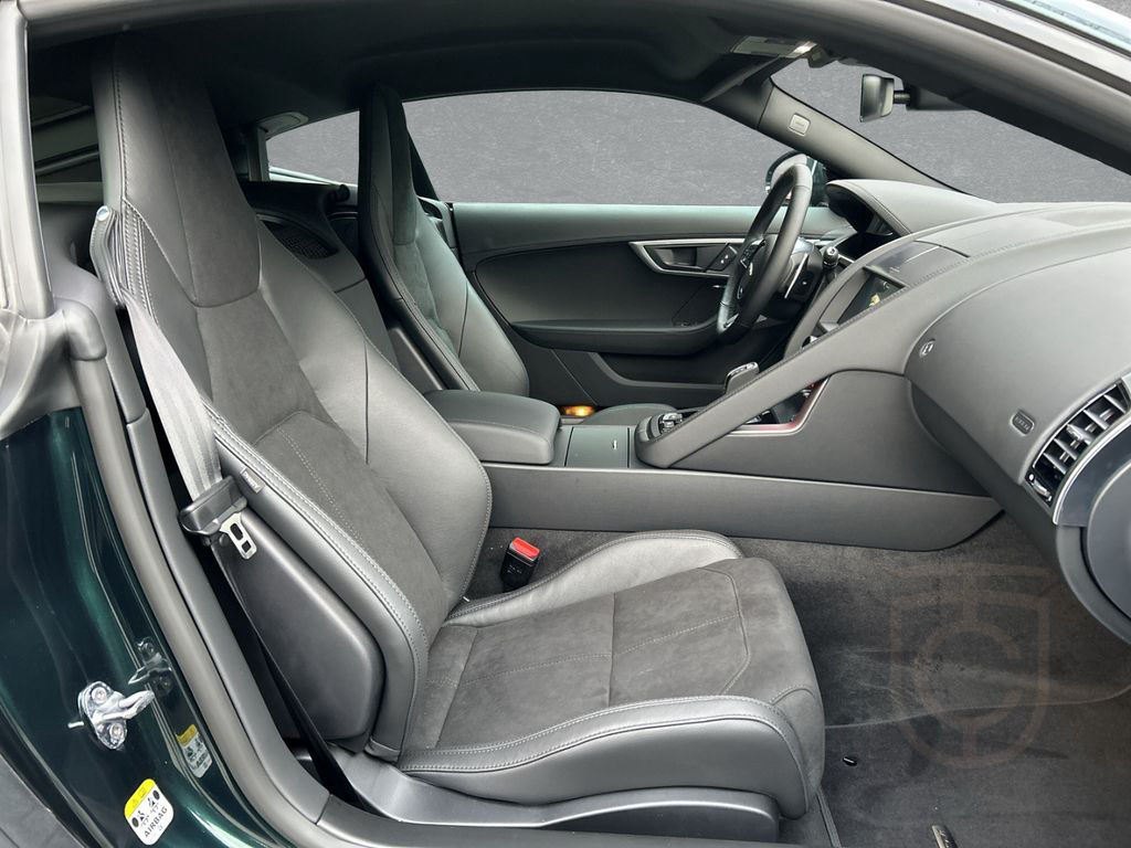 Jaguar F-Type Coupe P300 R-Dyn.British Racing Black Pac