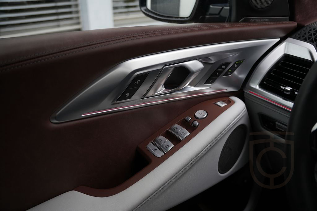 BMW XM BLACK EDITION-ACC-AHK-23M-LEDER SILVERSTONE