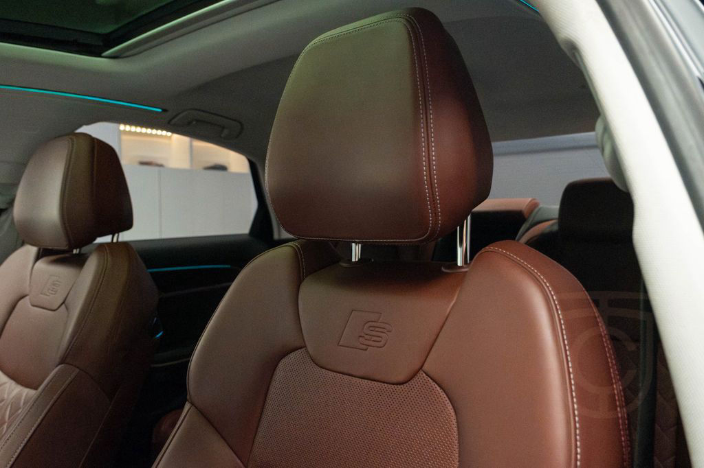 Audi S8 TFSI quattro tiptronic