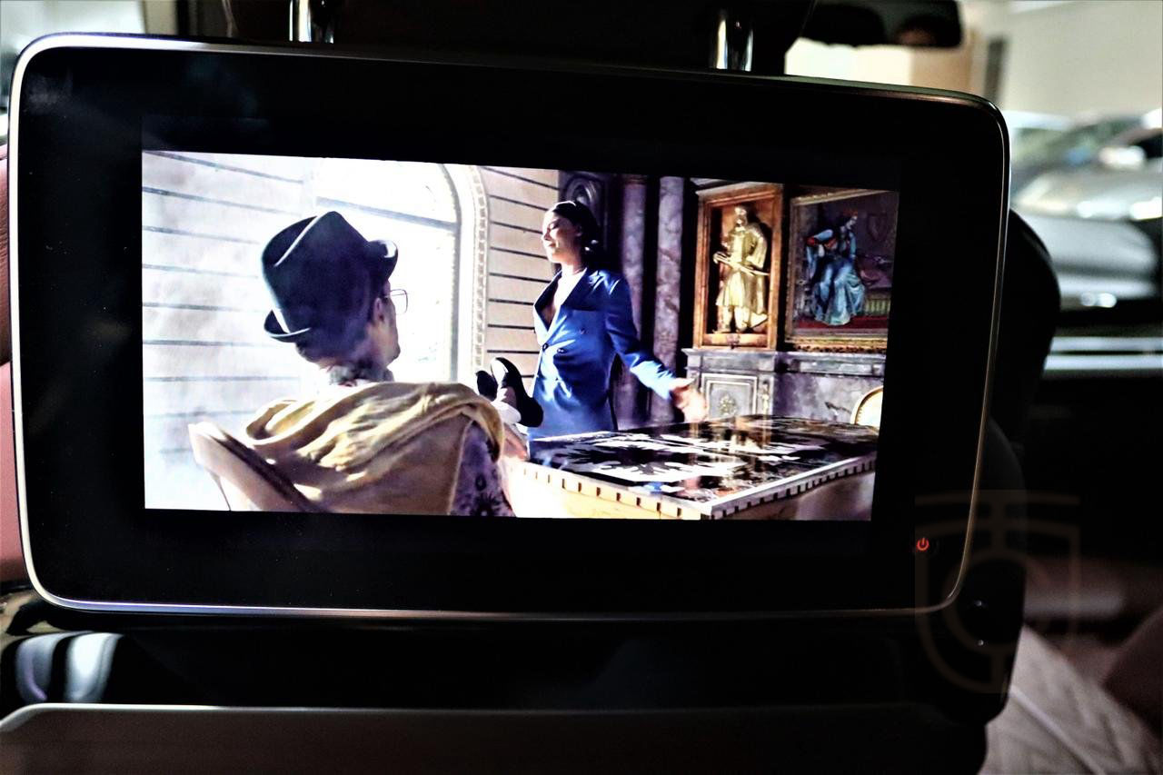 BMW 730 LD 266hk INDIVIDUAL B/W X-DRIVE TV-BAK MAXUTR MOMS