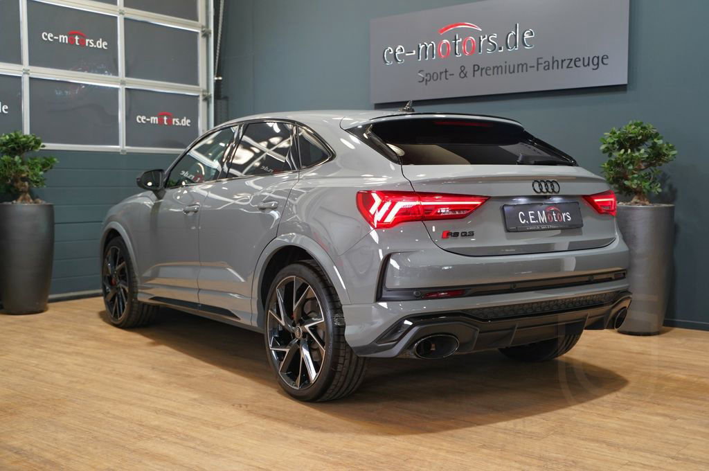 Audi RS Q3 Sportback 2.5 TFSI 280km/h*SONOS*AHK*ACC