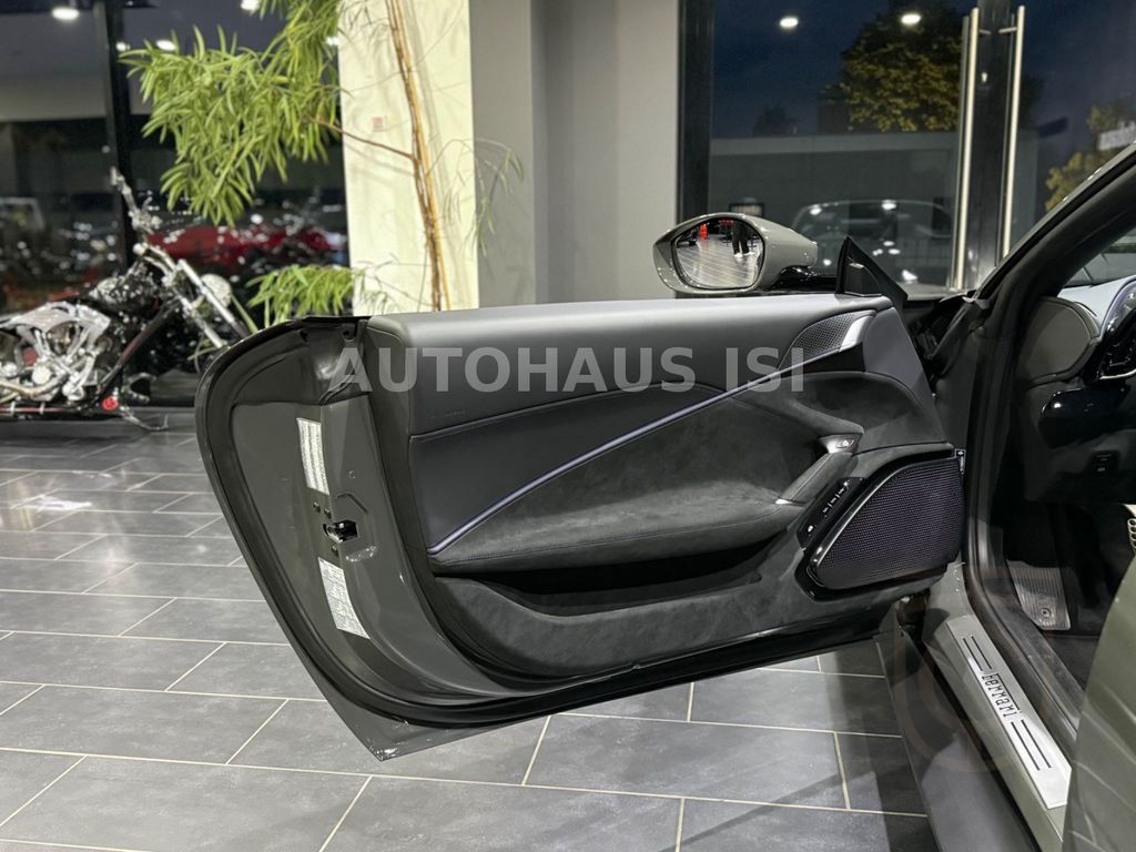 Ferrari Roma Spider GRIGIO SCURO,CARBON-LED,ADAS