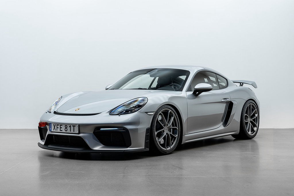 Porsche 718 Cayman GT4