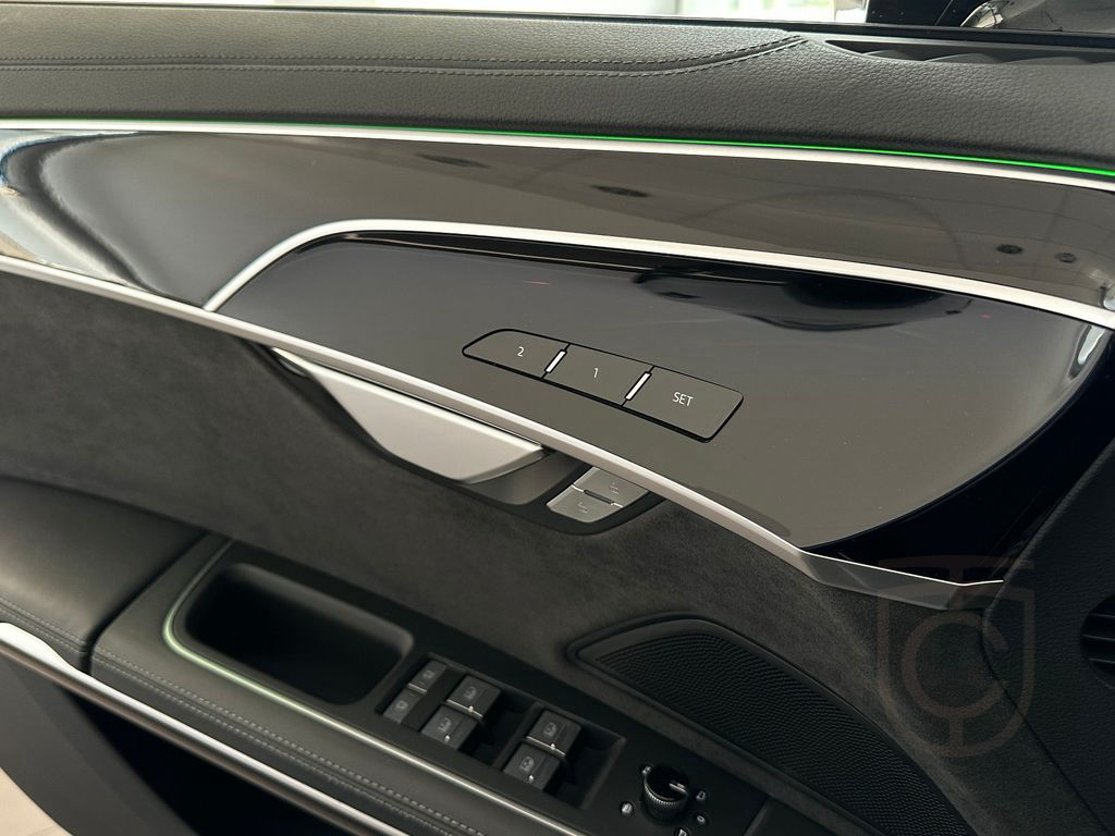 Audi S8 TFSI qu. tiptr. STHZG+MATRIX+360°+MASSAGE