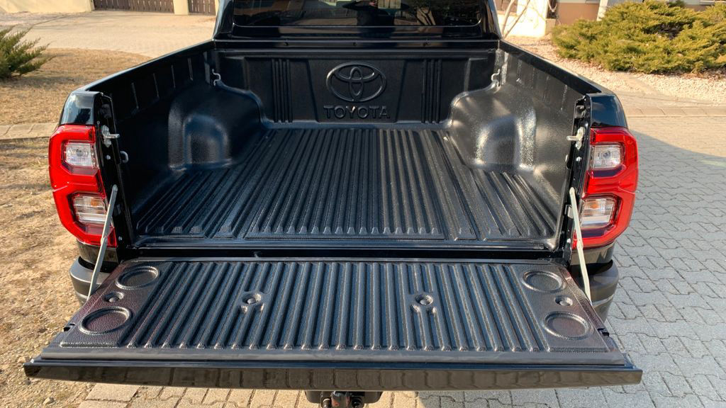 Toyota Hilux2.8 D-4D 4X4 DOUBLE GR SPORT, NET. EXPORT