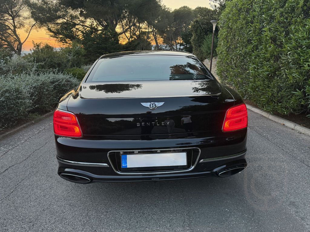 Bentley Flying Spur W12 Mullinier