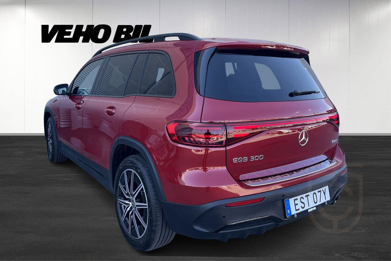 Mercedes-Benz EQB 300 4MATIC AMG