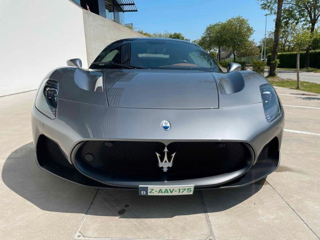 Maserati MC20