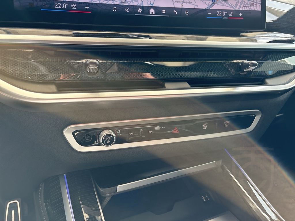 BMW X7 xDrive 40d MSport PRO 6-SITZE+PANO SKY+AHK+H&