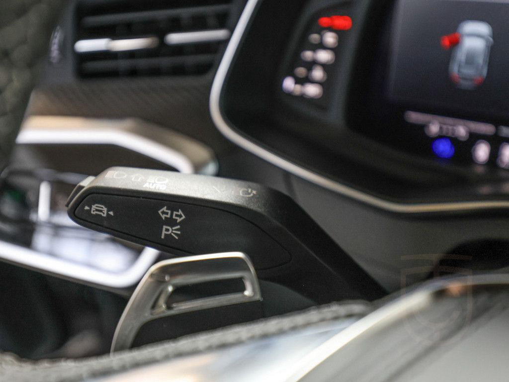 Audi RS6 Avant tiptronic AHK Standhz. B+O PANO