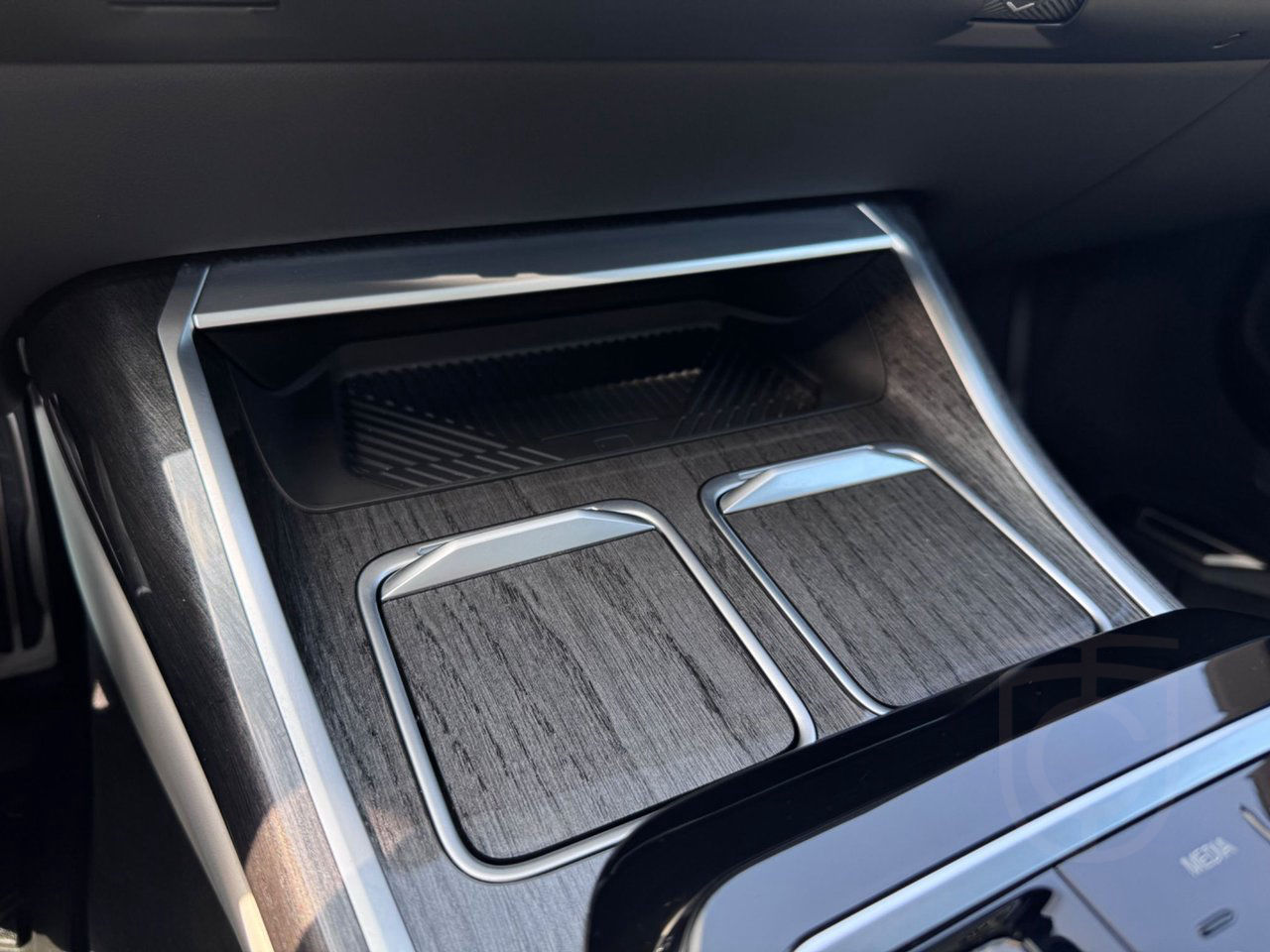 BMW M760 e L xDrive - Exclusive - Individual - Connosieur