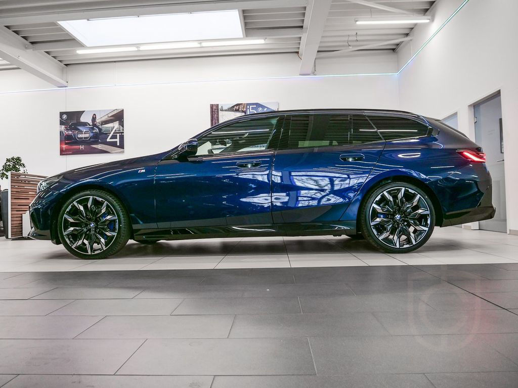 BMW 540d xDrive M Sport HUD PANO ACC AHK RFK NAVI