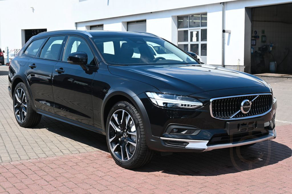 Volvo V90 B4 D AWD Cross Country Plus*Pano*STHZG*AHK