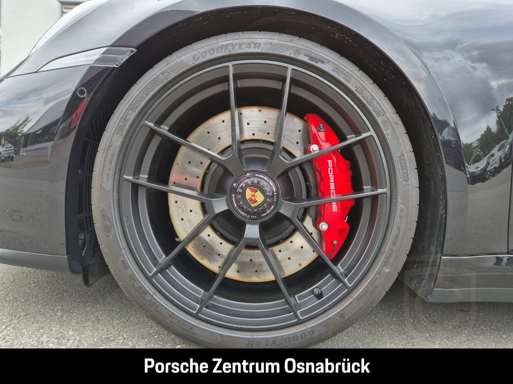 Porsche 992 -2 (911) Carrera 4 GTS Schiebedach Lift HD-M