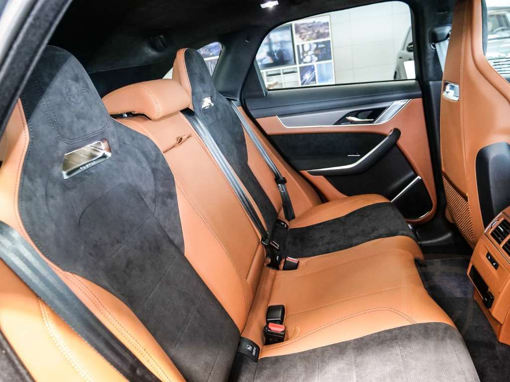 Jaguar F-Pace SVR AWD P550 SPICED COPPER EDITION