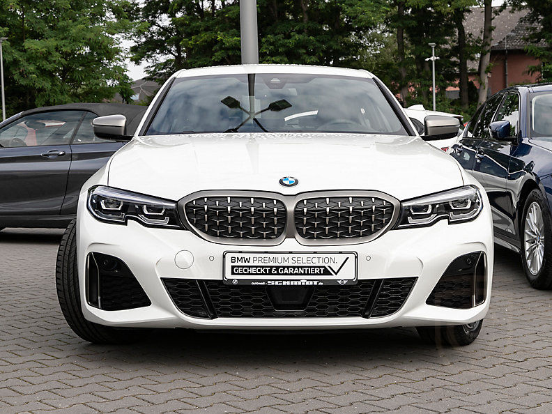BMW M340d xDrive Limousine Head-Up Display Aktive Geschwindigkeitsregelung