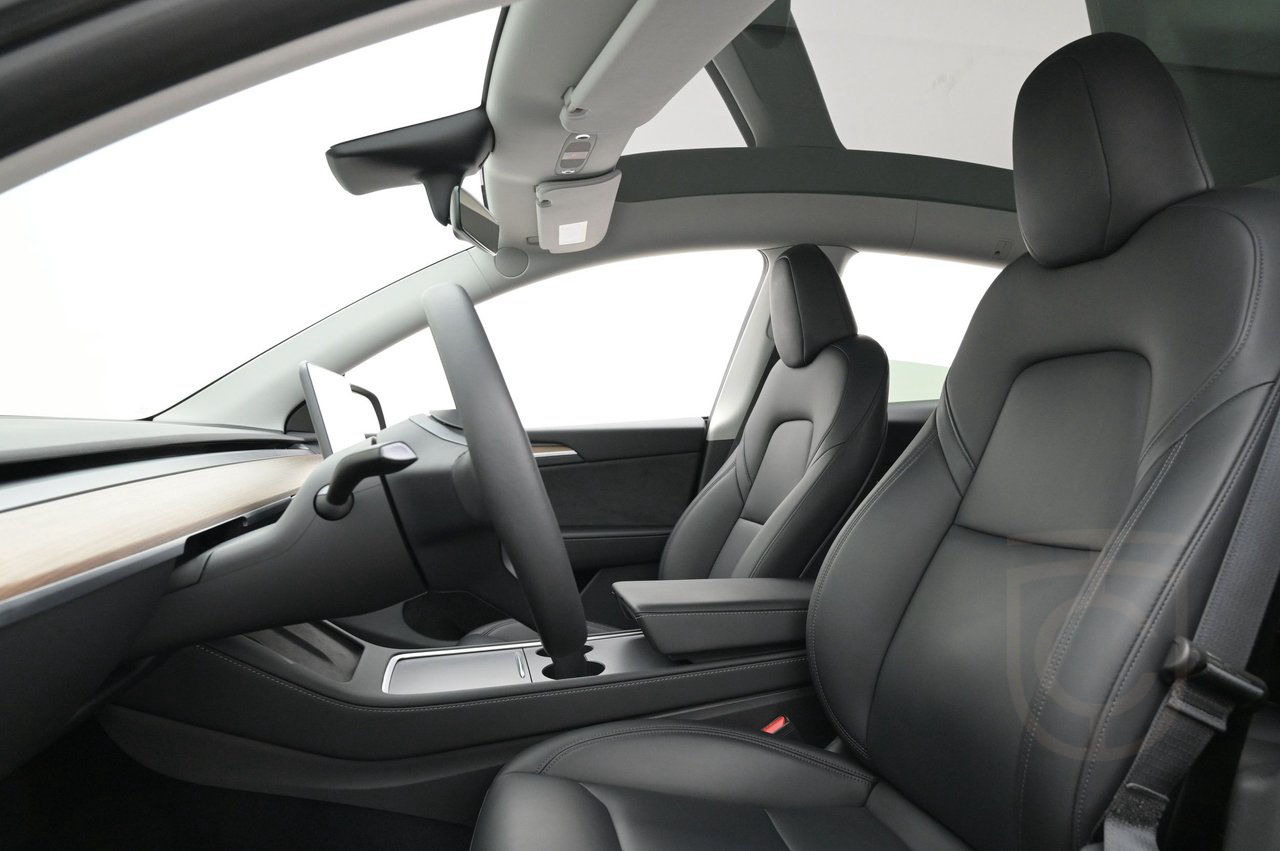 Tesla Model Y Long Range AWD Autopilot Acc.Boost Pano
