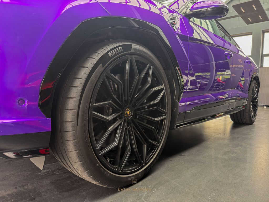 Lamborghini URUS SE HYBRID4.0 V8/PANO/HEAD-UP/COOL SEAT
