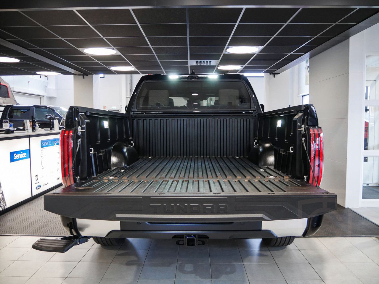 Toyota Tundra CAPSTONE HYRBID HEV