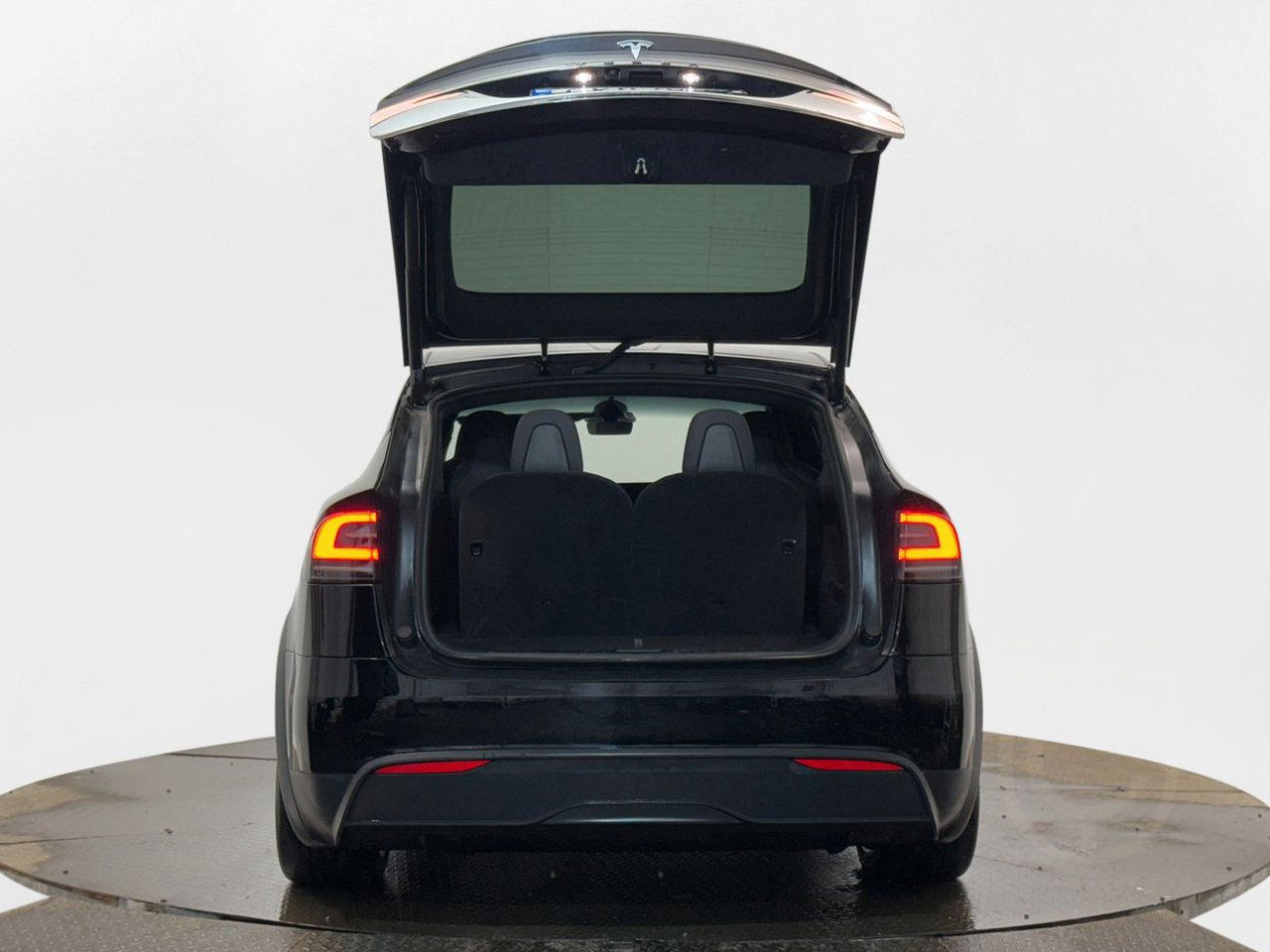 Tesla Model X Plaid