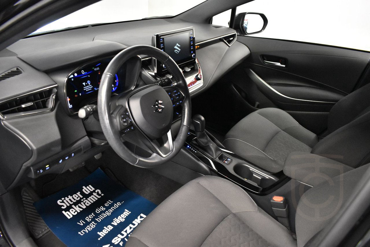 Suzuki Swace 1,8 Hybrid Select