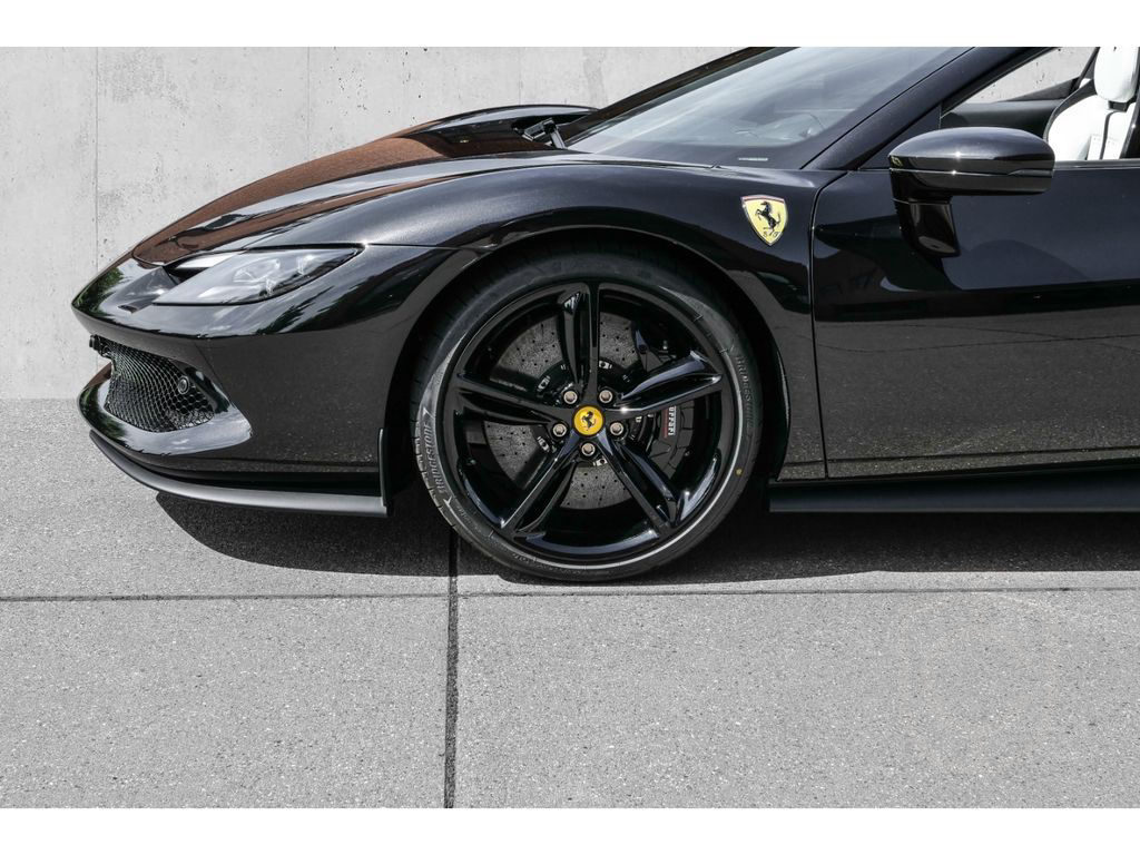 Ferrari 296 GTS *Lift*Carbon+LED*Daytona-Design*JBL*