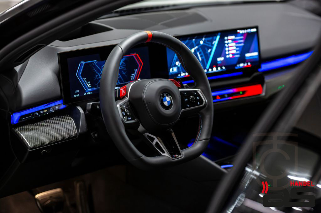 BMW M5 touring Ultimate|Keramik|Carbon|Pano|B&O|21"
