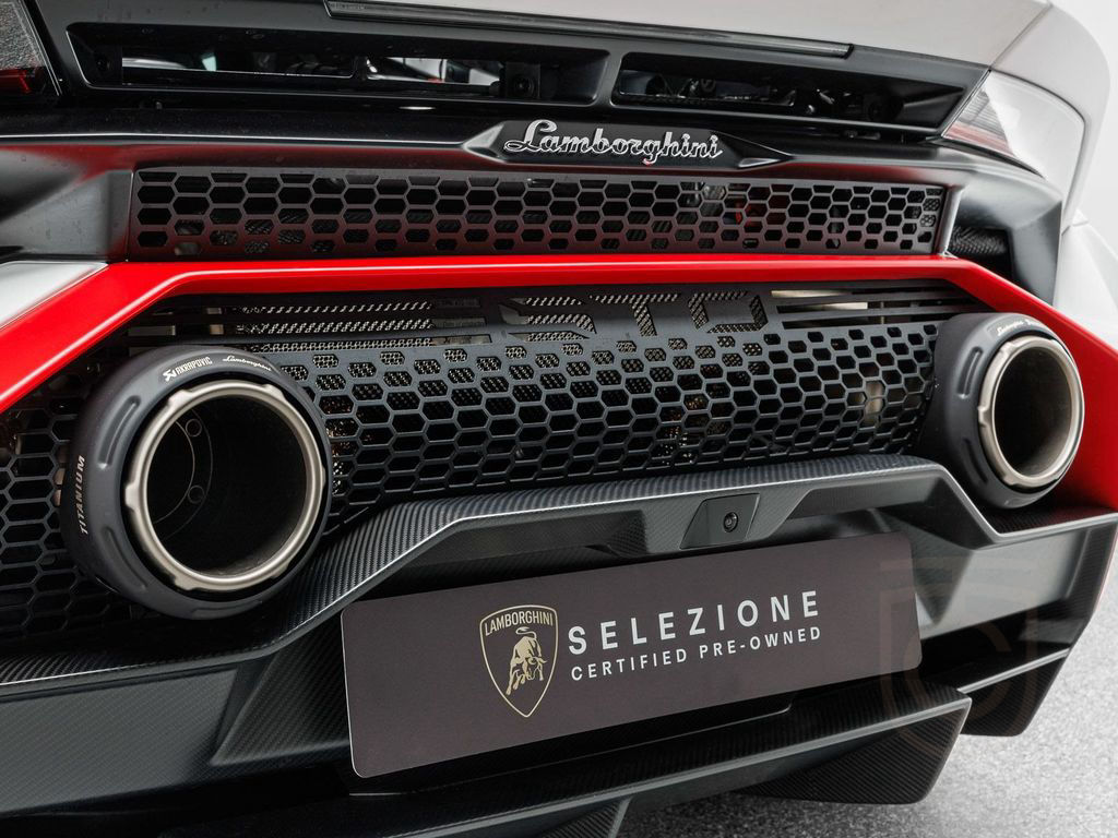 Lamborghini Huracán STO