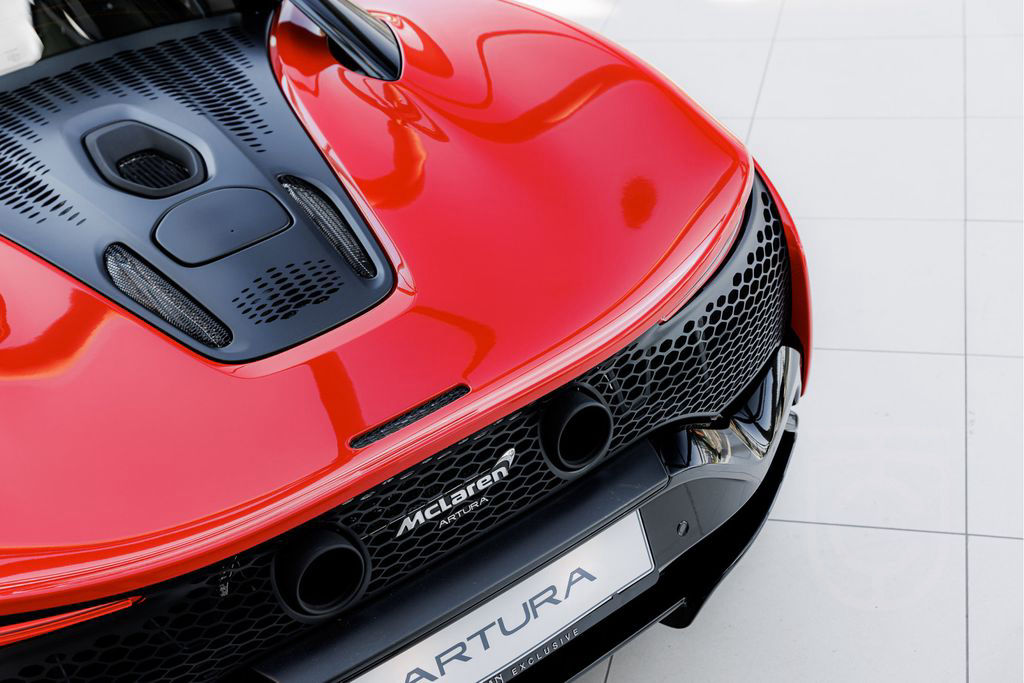 McLaren Artura 3.0 V6 Plug-in | Performance | Black Pack