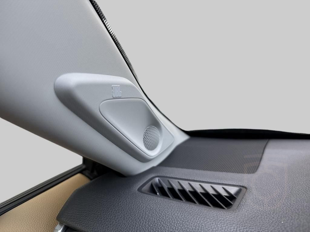 Toyota RAV4 2,5 Hybrid AWD-i E-CVT EXECUTIVE JBL