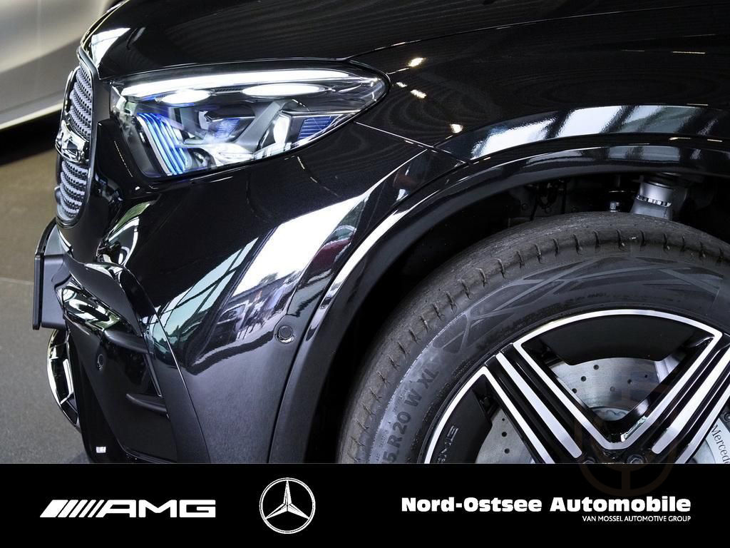 Mercedes-Benz GLC 400 e 4m AMG NIGHT PANO AHK BURMESTER 20-ZO