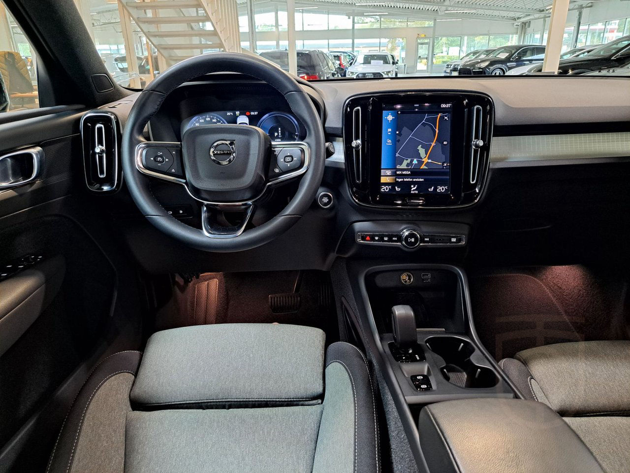 Volvo XC40 T4 Recharge DCT Core Bright