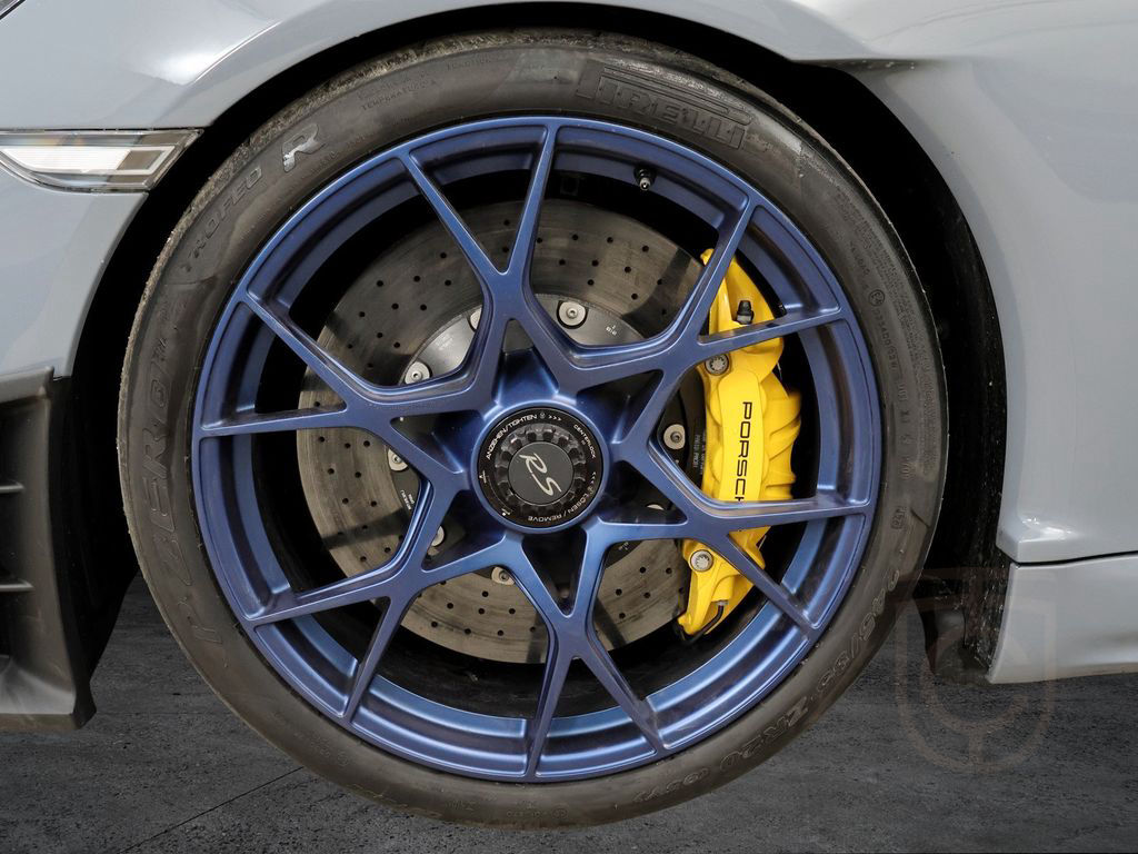 Porsche 718 Cayman GT4 RS