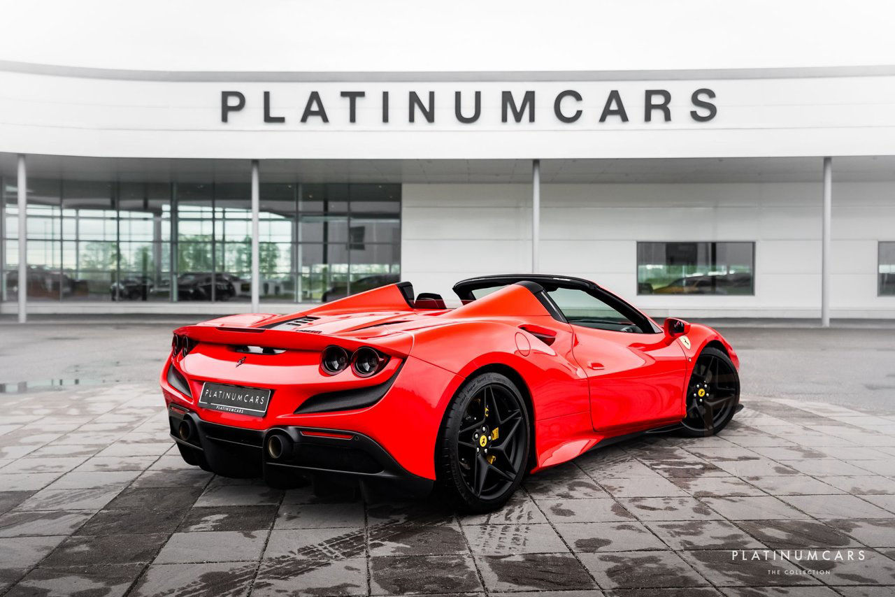 Ferrari F8 Spider