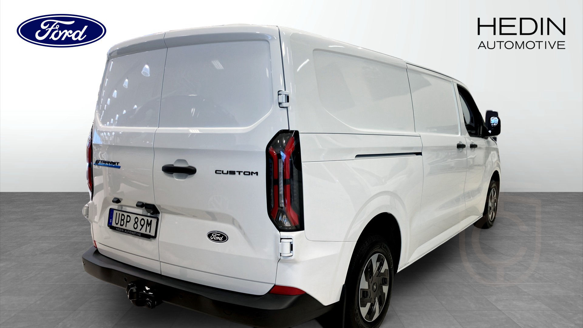 Ford E-Transit Custom 320