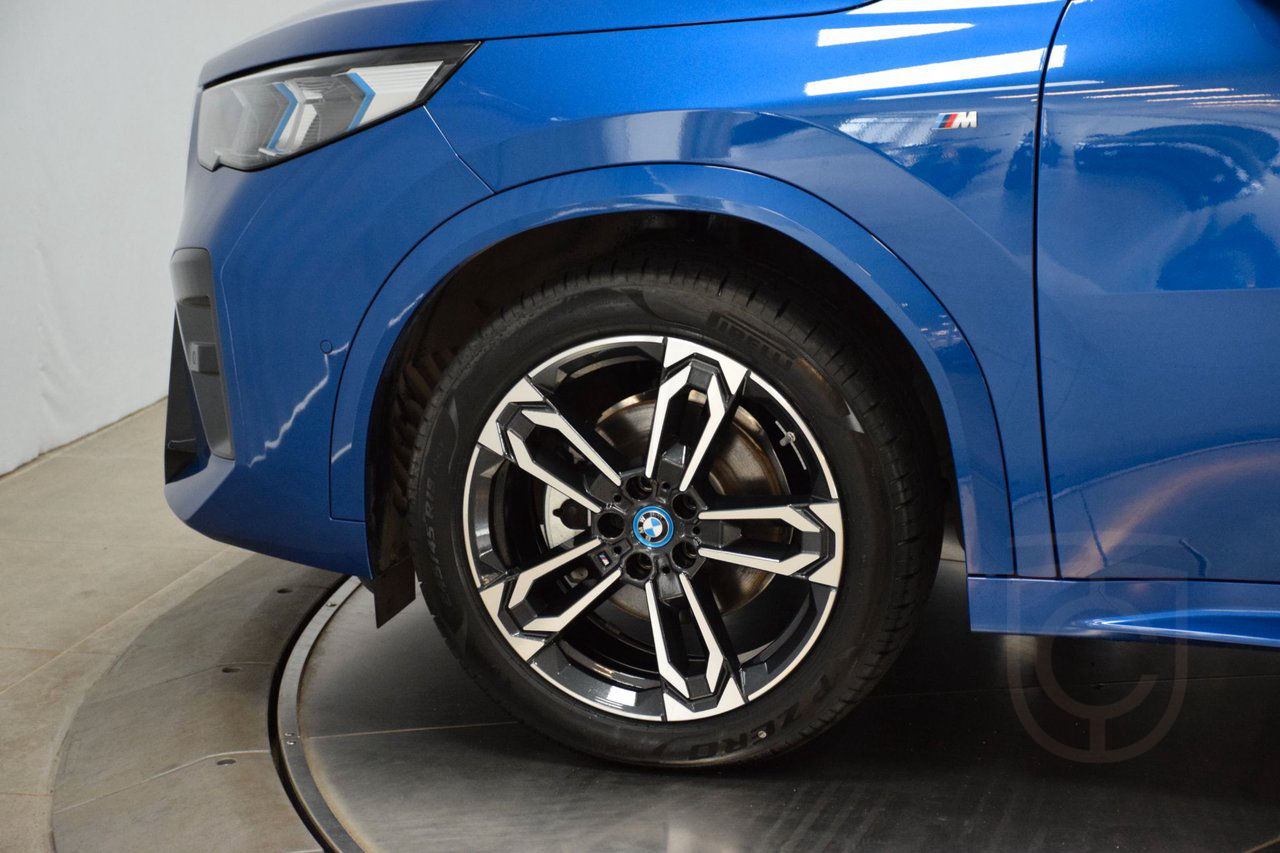 BMW iX2 eDrive20 M Sport