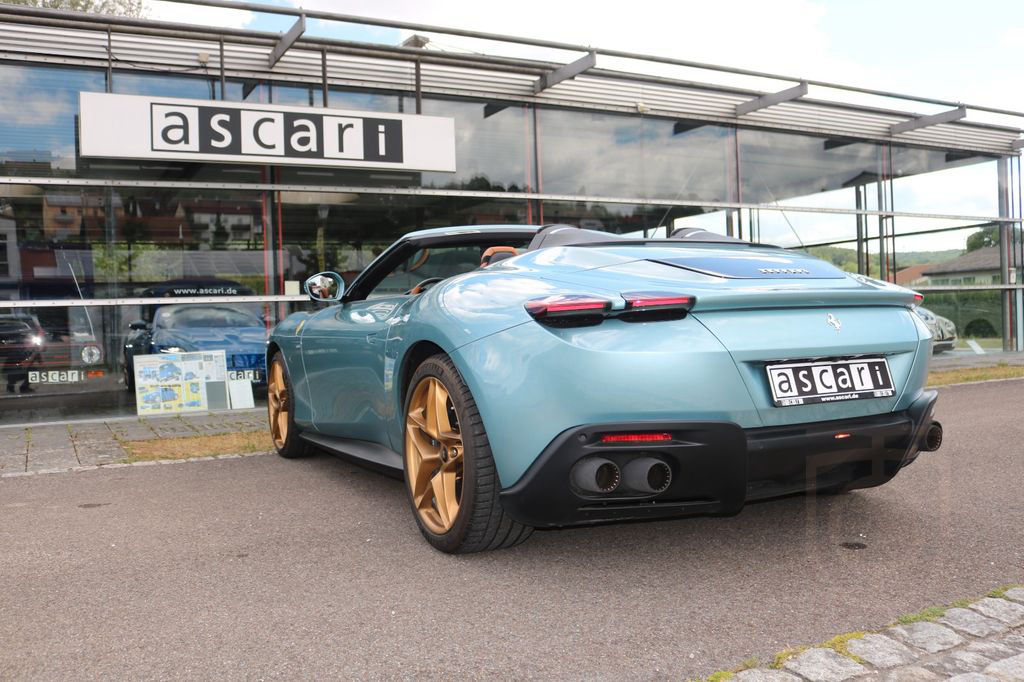 Ferrari Roma Spider