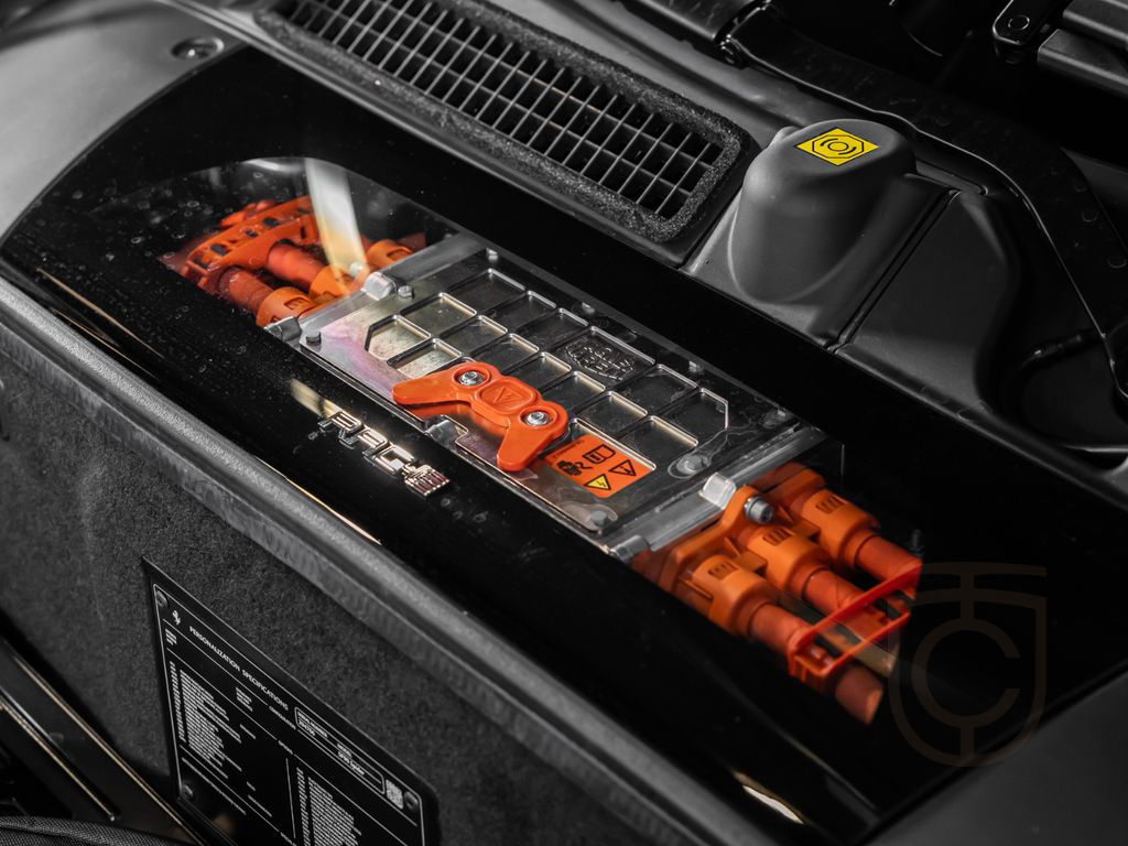 Ferrari SF90 Spyder | 1.Hand | Carbon | Lift | AFS |