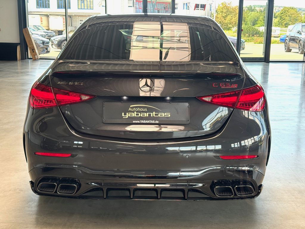 Mercedes-Benz C 63 AMG 4M+ S E Performance Pano Aerodynamik DI