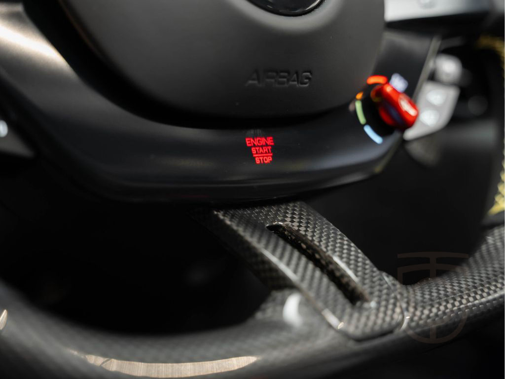 Ferrari Roma Spider Historic Colour Carbon 3.9 V8 Alcant